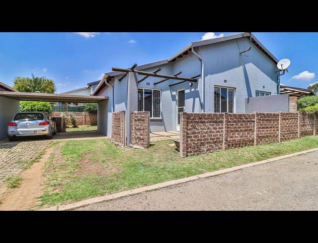 2 BEDROOM COMPLEX FOR SALE IN EDEN GLEN